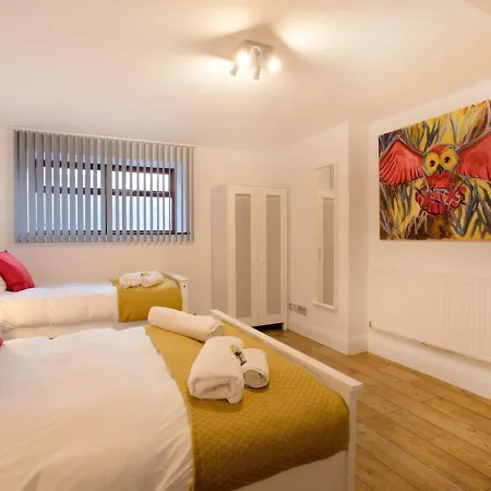 2-Bedroom Flat In The Northern Quarter-2